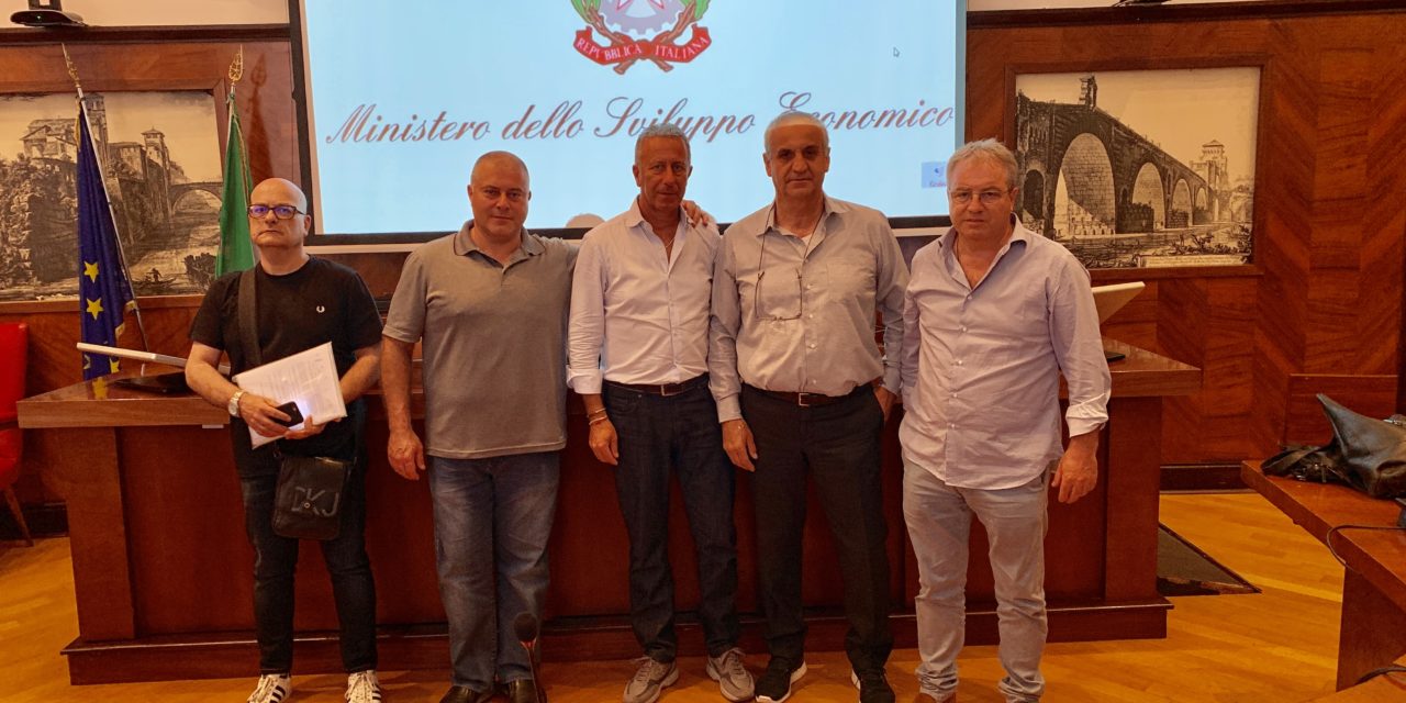 Whirlpool, Spera: “Resta oscuro il destino  di Napoli, pronti al confronto tecnico”