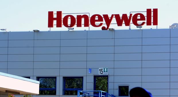 Ex Honeywell Atessa, Spera (Ugl): “Dopo 1 anno e mezzo, 320 lavoratori ancora senza risposta”