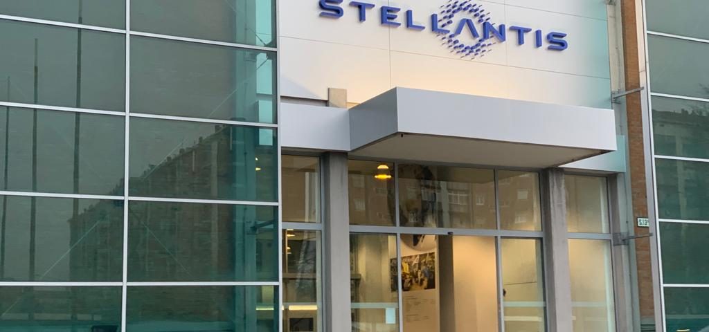 STELLANTIS E’ INIZIATA LA TRATTATIVA,CON CNH IVECO E FERRARI PER IL CONTRATTO. I SINDACATI CHIEDONO 153 EURO IN PIU AL MESE