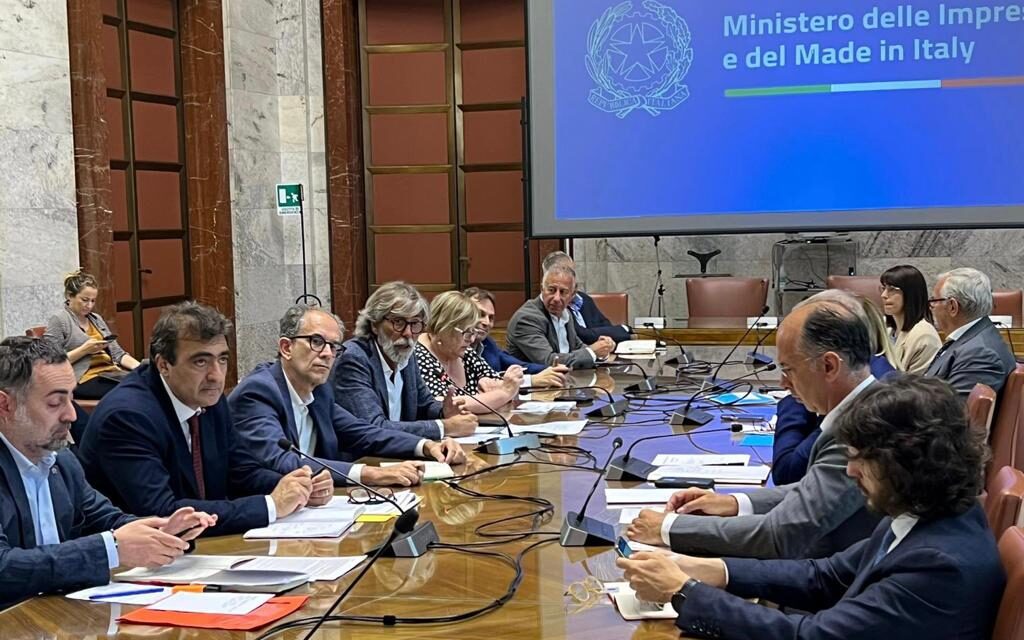 INDUSTRIA, SPERA-FRANCESCANGELI (UGL): “POSITIVO CONFRONTO A TUTTO CAMPO CON MIMIT SU SETTORI STRATEGICI”