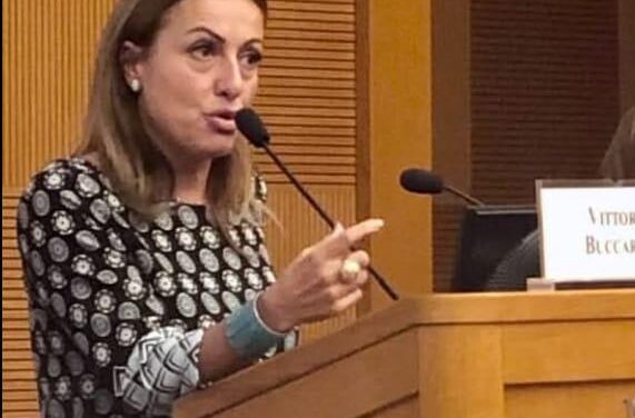 DONNE. BUCCARINI (PARI OPPORTUNITÀ):  ” A NAZIR ATIF UN RICHIAMO AL RISPETTO E ALLA RESPONSABILITÀ”