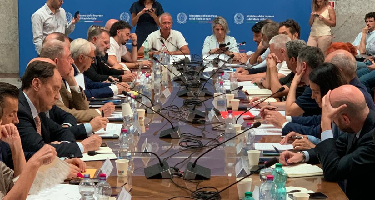 ELECTROLUX, SPERA (UGL METALMECCANICI): «TIMIDA APERTURA DA PARTE DELL’AZIENDA, MA SERVONO GARANZIE CONCRETE PER I LAVORATORI»